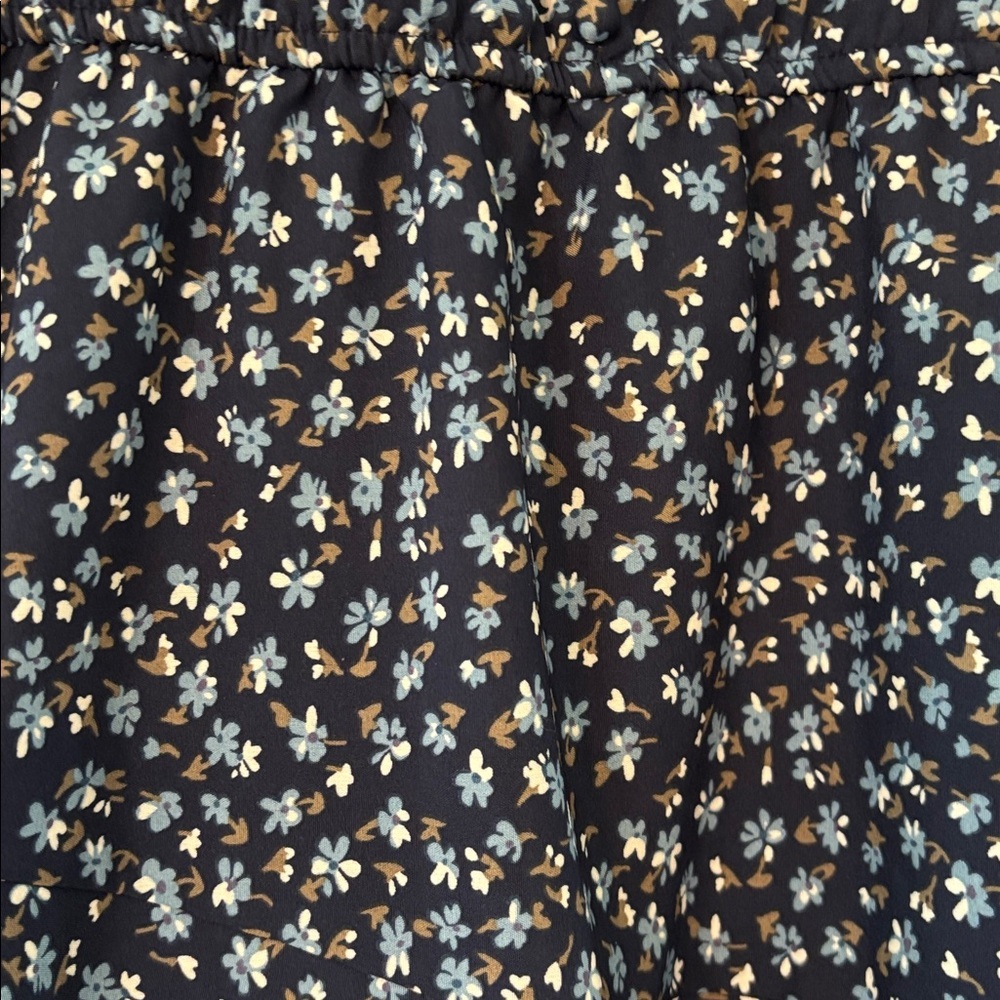 Arula V Neck Flutter Sleeve Tiered Skirt Floral Mini Dress in Navy Blue C or 3X - Picture 3 of 6